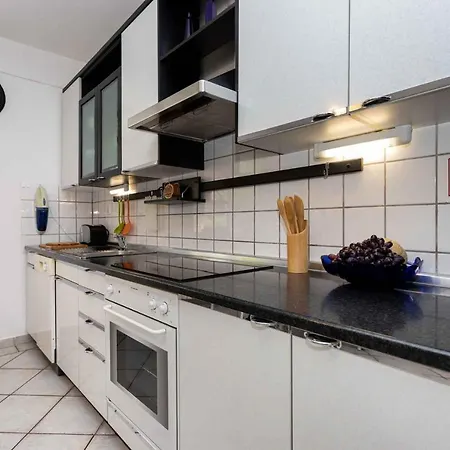 Apartment In Insel Krk 13608 Vrbnik (Primorje-Gorski Kotar)