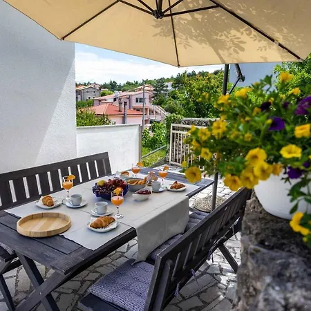 In Insel Krk 13608 Apartment Vrbnik (Primorje-Gorski Kotar)